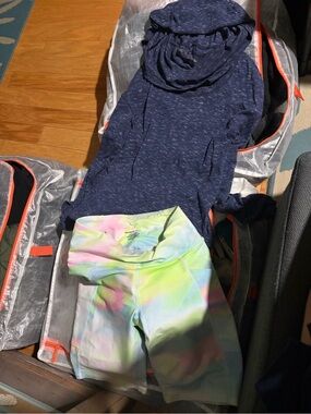 GAIAM long sleeve & Tek Gear Tie-Dye Pastel Bike Shorts
